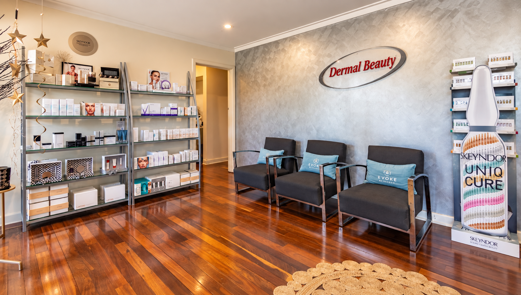 Dermal Beauty clinic team environment